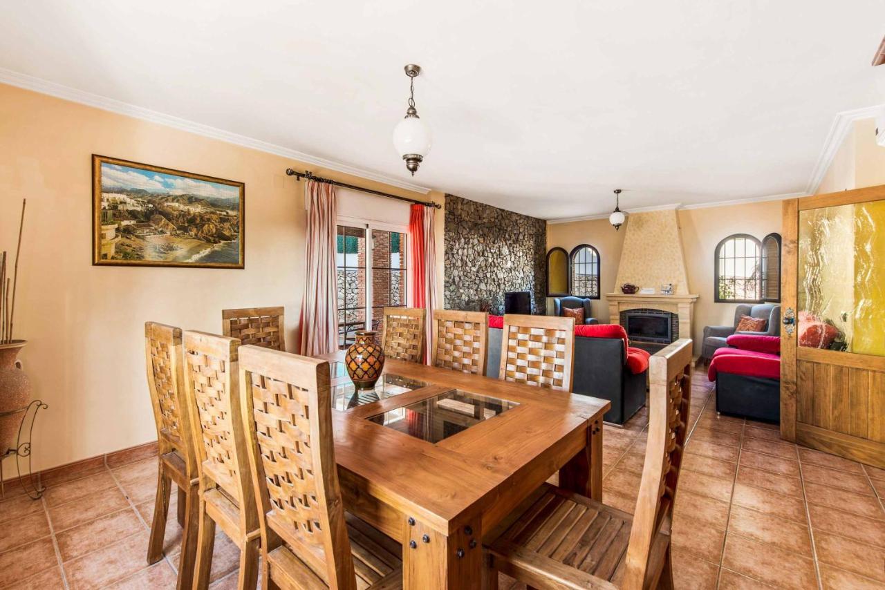 Villa Sol Nerja Exteriör bild