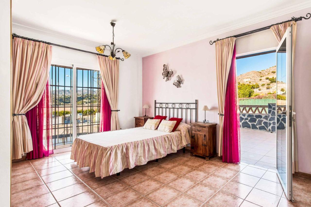 Villa Sol Nerja Exteriör bild